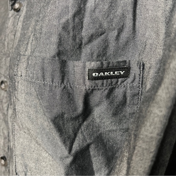 Oakley Mens Solid Long Sleeve Button Up Pocket Shirt Solid Gray XX Large 2XL - Picture 2 of 6